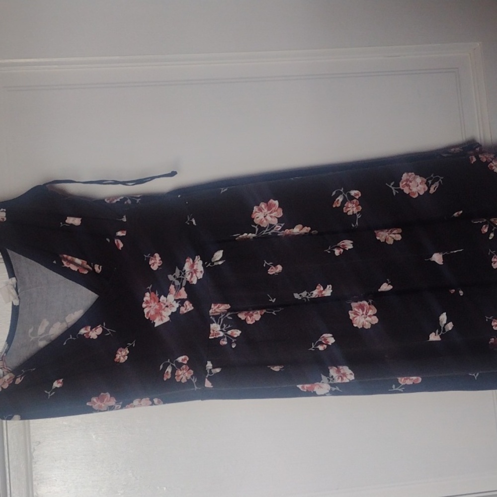 Romper - Picture 2 of 2